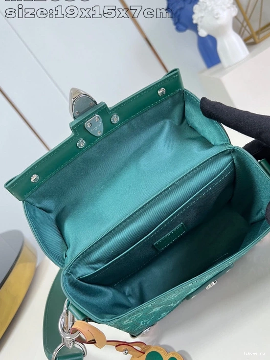 Cheap VUITTON Trunk-19*15*7CM LOUIS Soul 0821